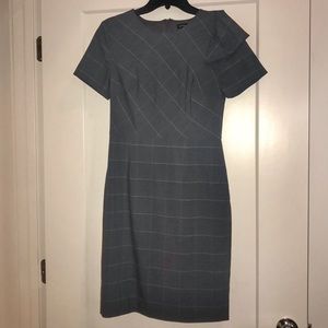 Banana Republican dress gray with stripes size 4